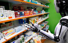 Робот в аптеке заменит фармацевта?